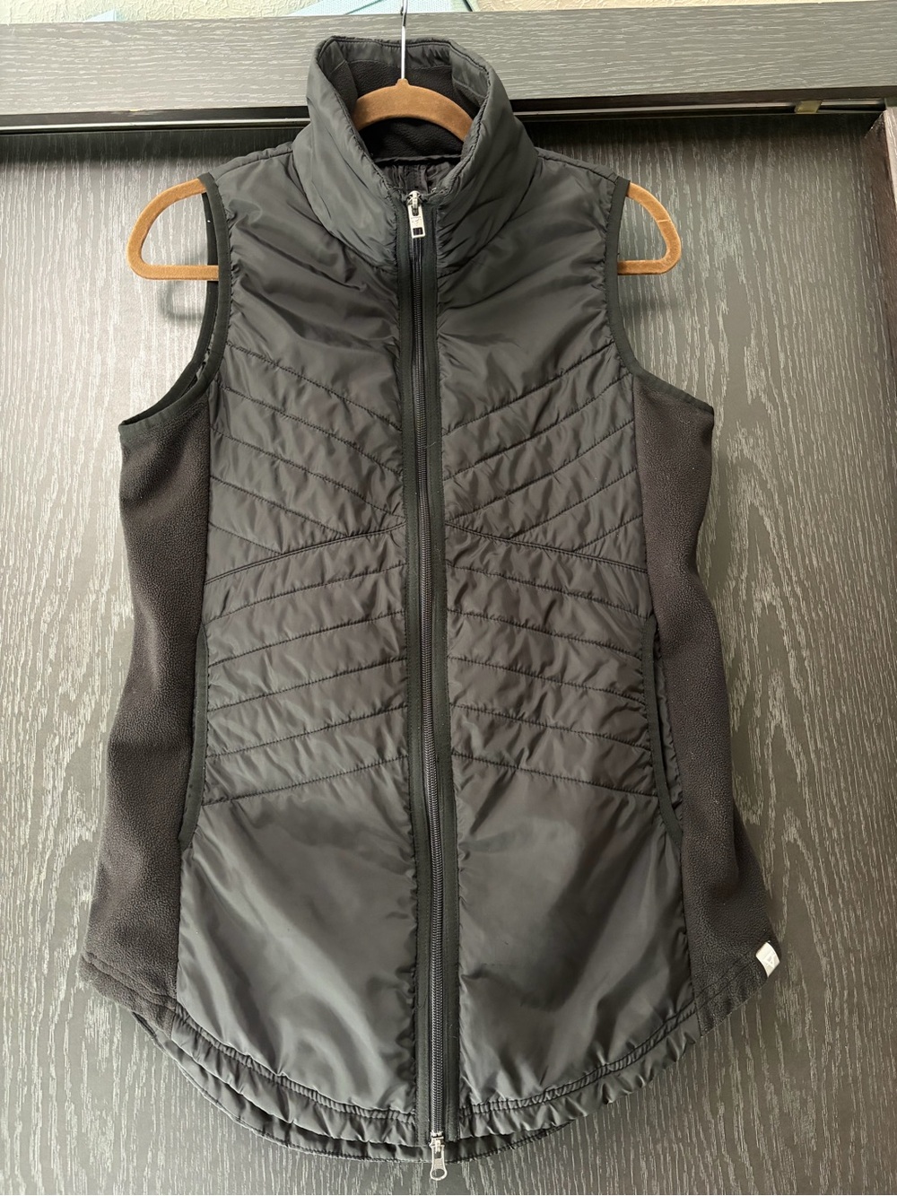 LIV Outdoor Vest Womens Medium
Black Quilted Fleece Full Zip
Insulated Casual